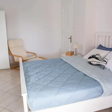 Korres Grove Holiday home *