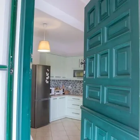 Korres Grove Holiday home *
